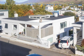 Bjarmastígur 4
